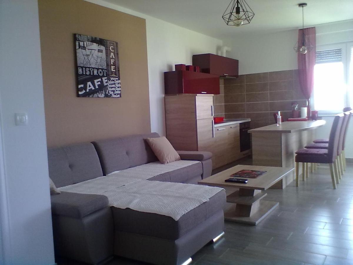 Apartman Mihalj Zadar-Rtina Miletici Ngoại thất bức ảnh