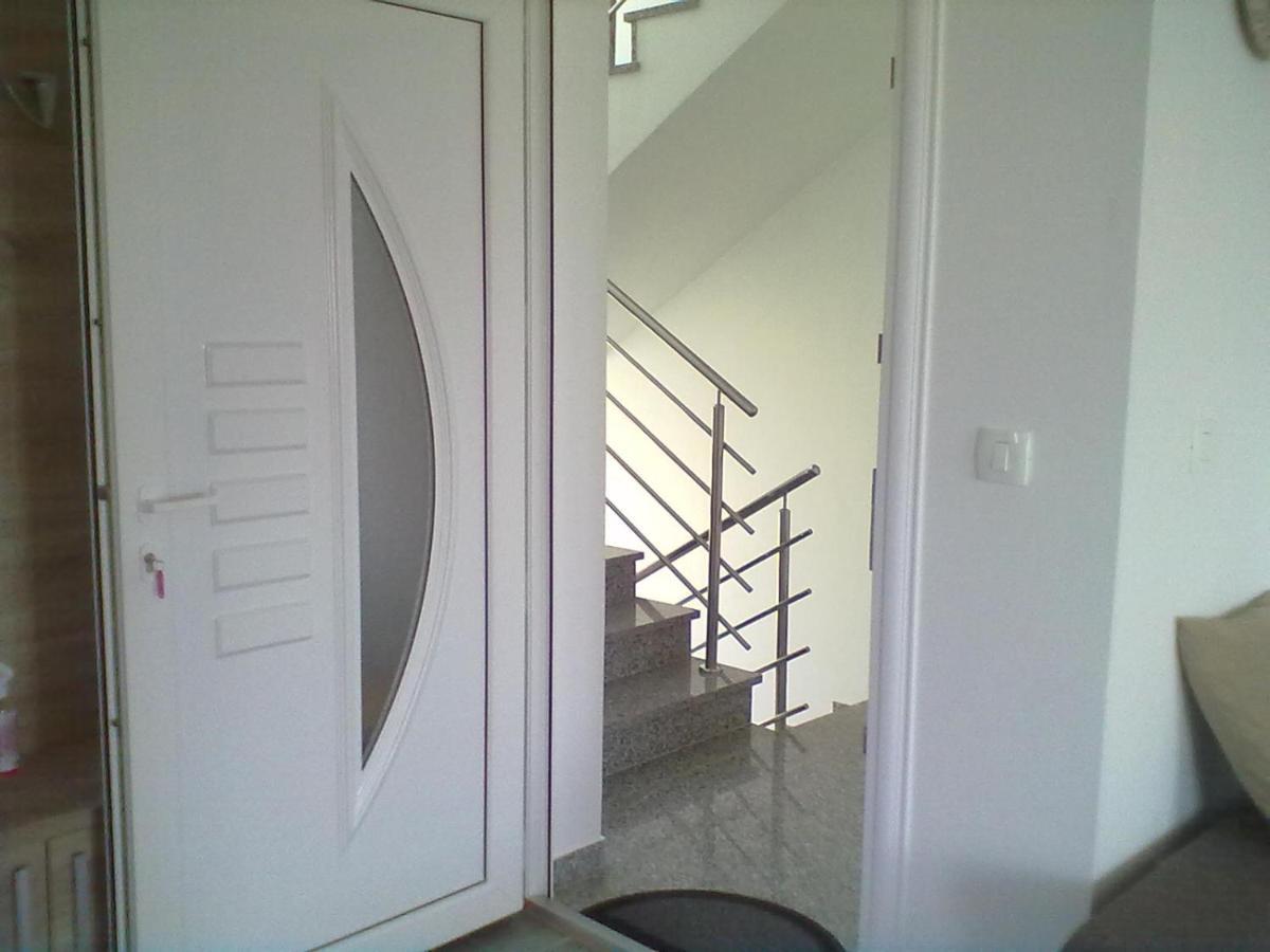 Apartman Mihalj Zadar-Rtina Miletici Ngoại thất bức ảnh