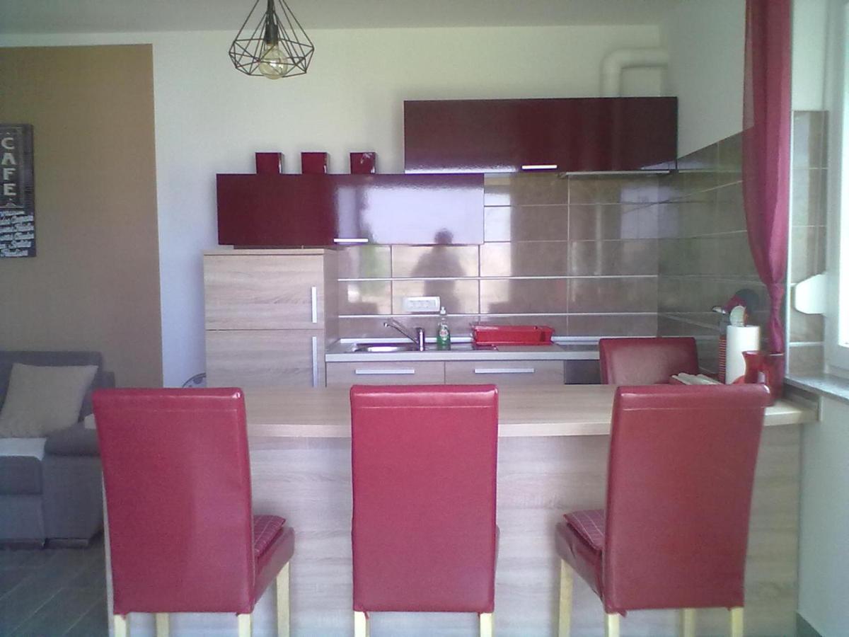 Apartman Mihalj Zadar-Rtina Miletici Ngoại thất bức ảnh