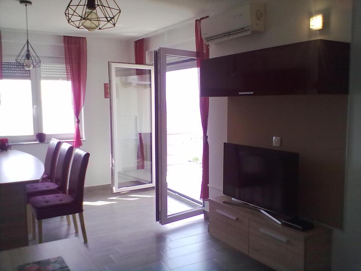 Apartman Mihalj Zadar-Rtina Miletici Ngoại thất bức ảnh